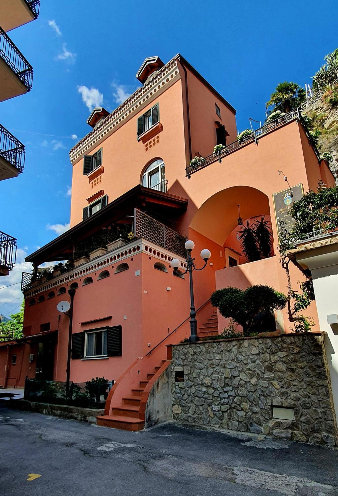 La Maison Rose Maiori Buitenkant foto