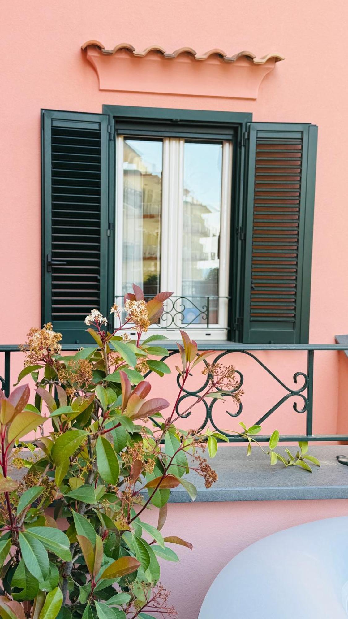 La Maison Rose Maiori Buitenkant foto